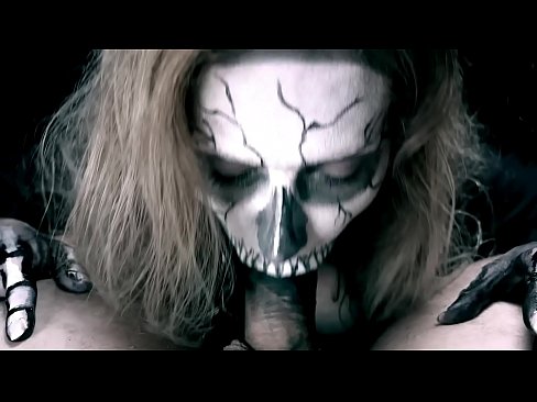 ❤️ Dämonenmädchen lutscht Schwanz mit ihrem schwarzen Mund und schluckt Sperma. ❌ Hard porn bei porn de.dreamlandpassionfever.ru ❌️